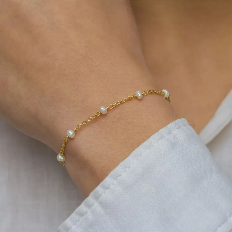 perle armbånd i forgyldt sølv
