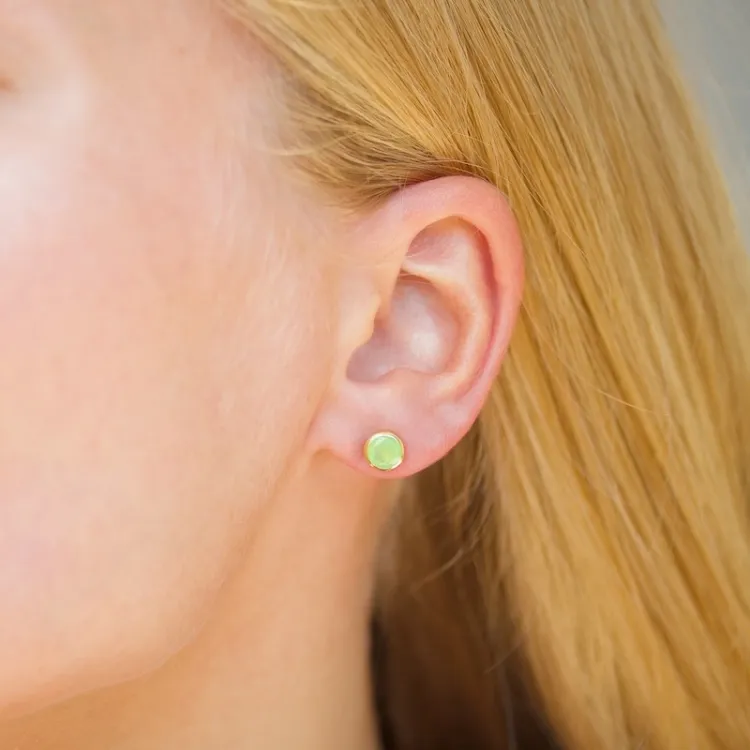 6,5 mm prehnite ørestikker i forgyldt sølv - Loom Stones