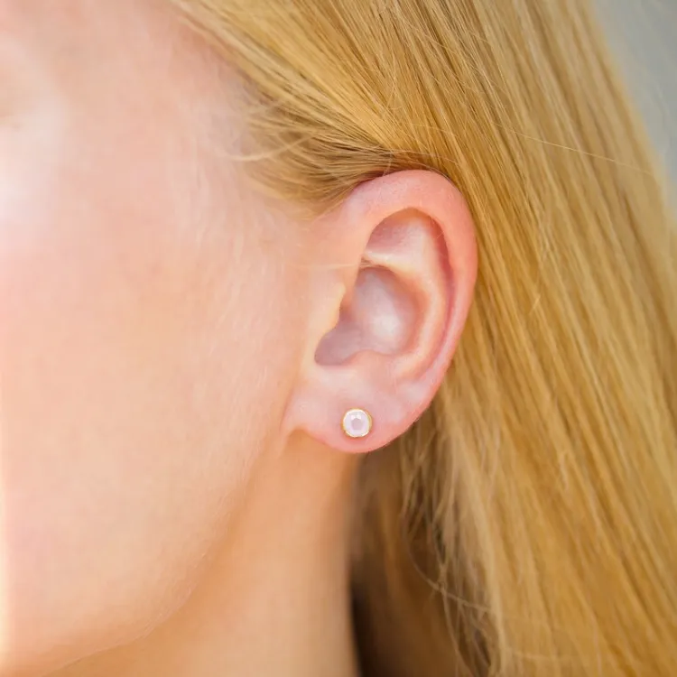 5 mm rosa krystal ørestikker i forgyldt sølv - Loom Stones