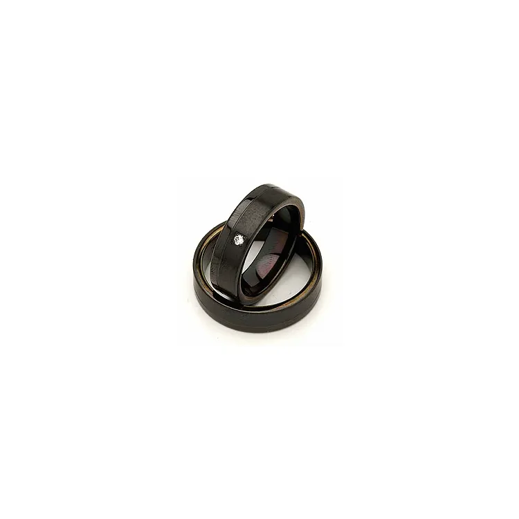 Vielsesringe i sort stål 0,025 ct