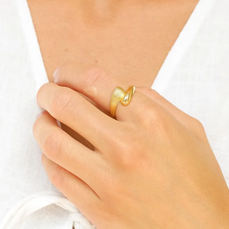 ring i forgyldt messing - Eliné