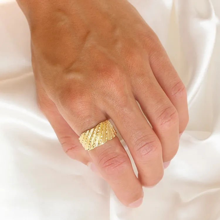 ring i forgyldt messing - Eliné