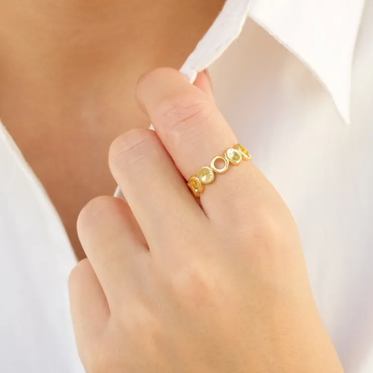rund ring i forgyldt messing - Eliné