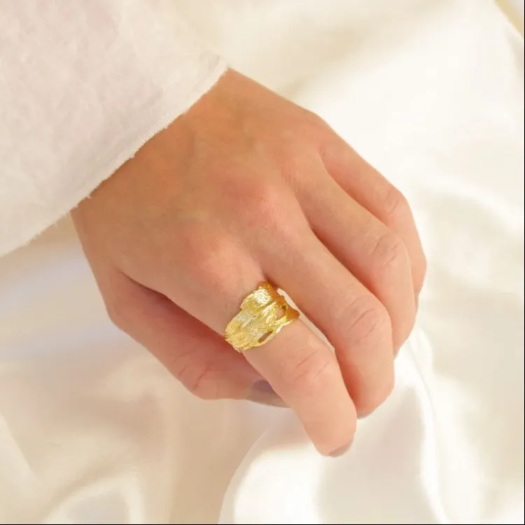 ring i forgyldt messing - Eliné