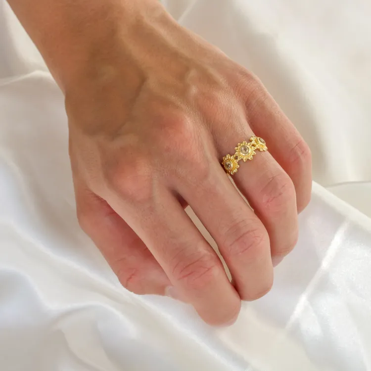 sol gul krystal ring i forgyldt messing - Eliné