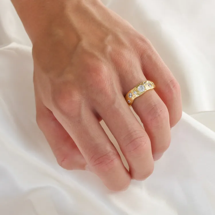 zirkon ring i forgyldt messing - Eliné