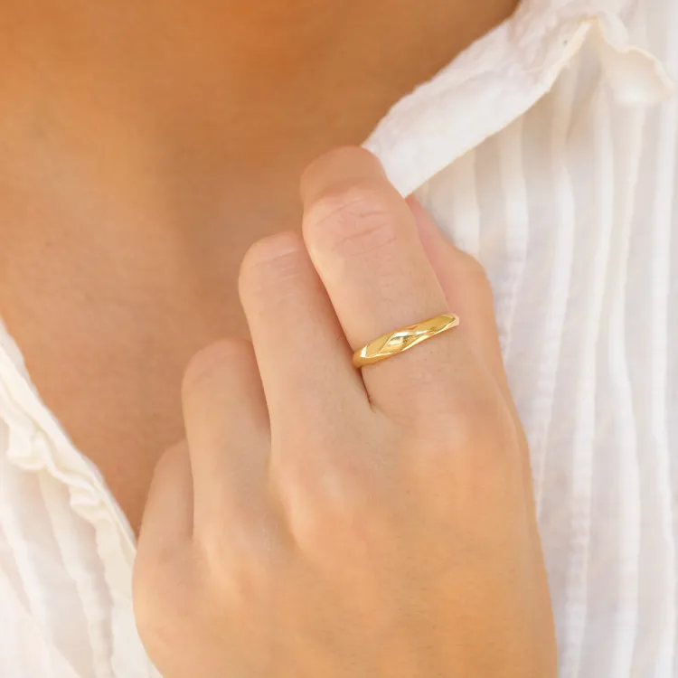 ring i forgyldt messing - Eliné