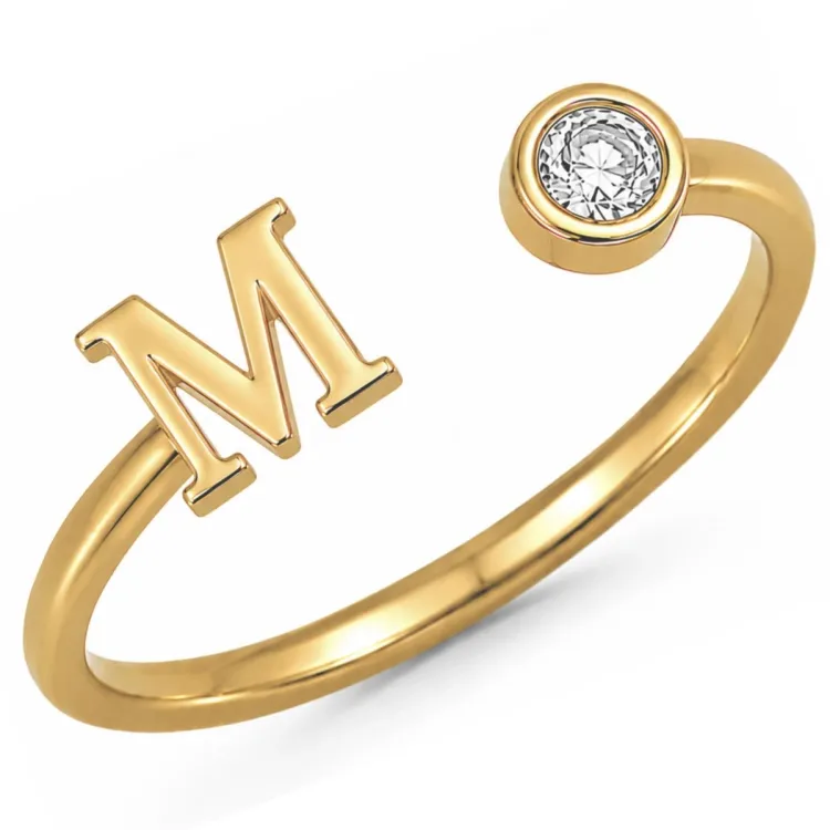 bogstav M zirkon ring i forgyldt messing