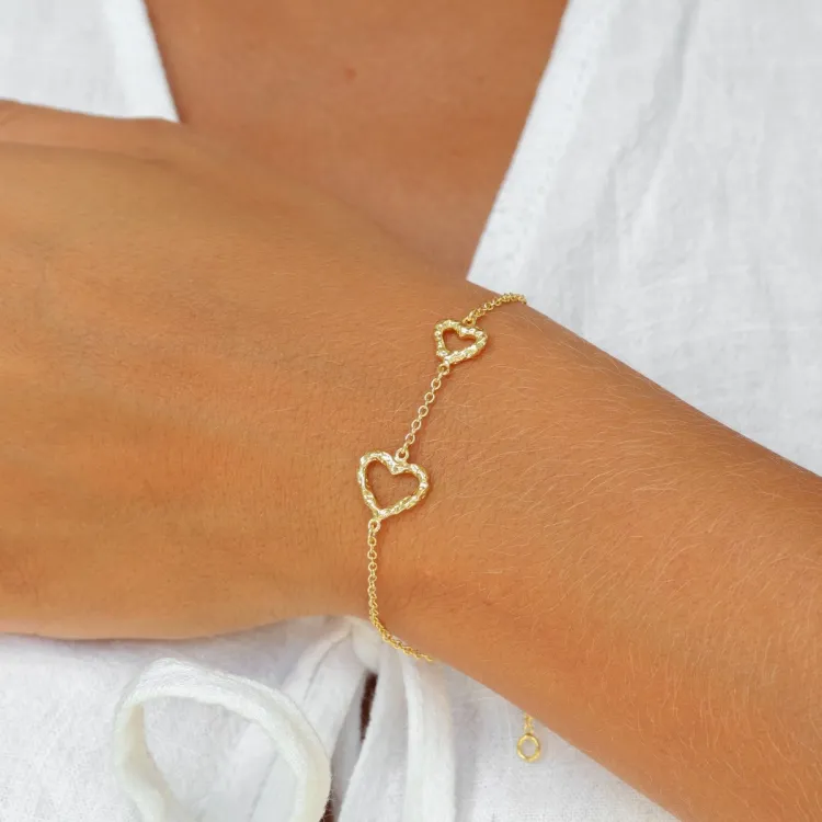 hjerte armbånd i forgyldt messing - Eliné