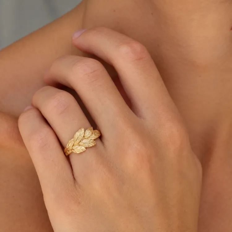 blad ring i forgyldt messing - Pure Nature