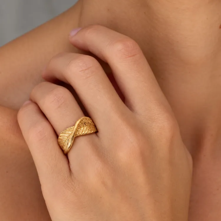 blad ring i forgyldt messing - Pure Nature