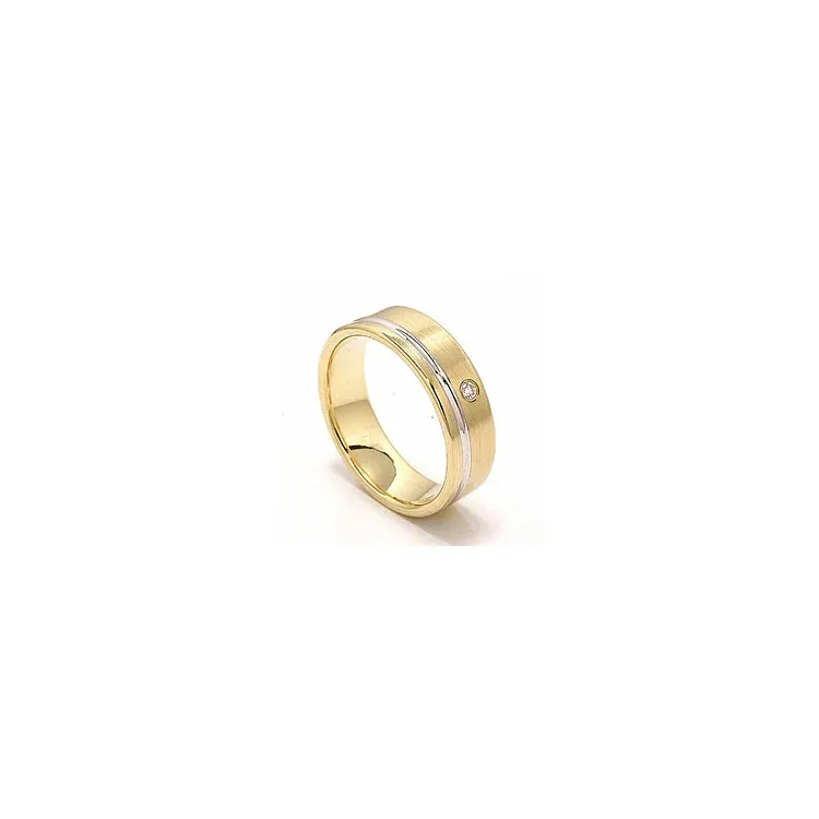 Mat tofarvet brillant vielsesring i 14 karat guld.- og hvidguld 0,025 ct