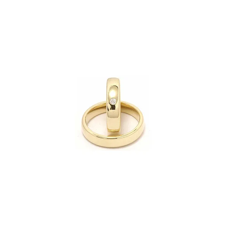 Vielsesringe i 9 karat guld 0,05 ct