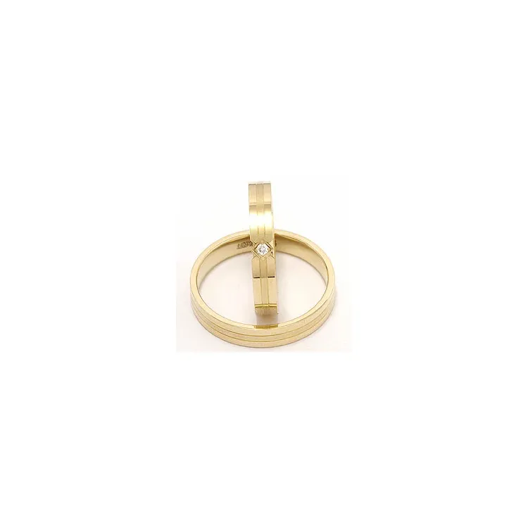 diamant vielsesringe i 14 karat guld 0,018 ct - sæt