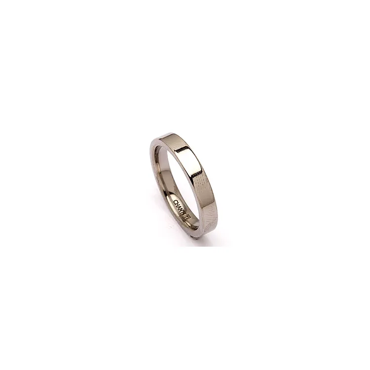 Vielsesring i titanium