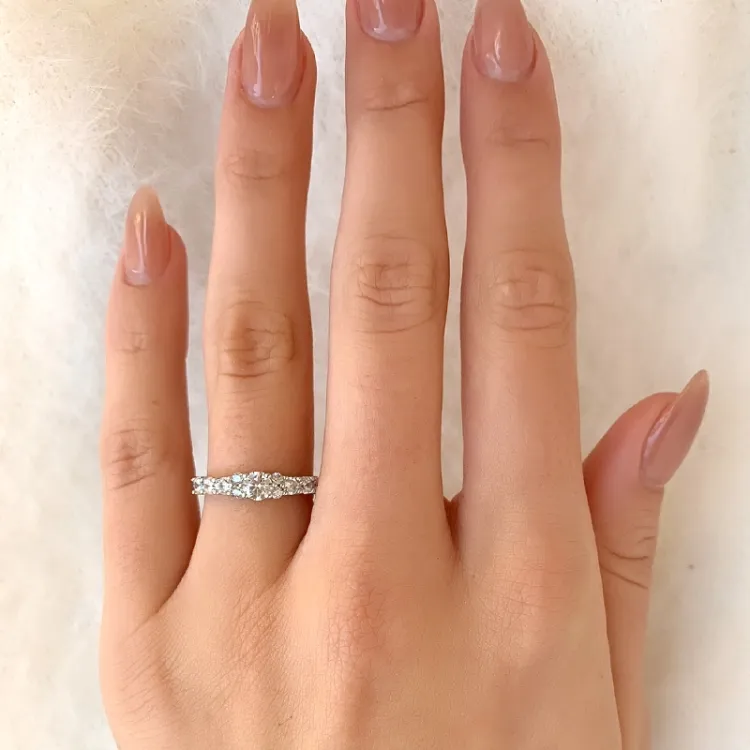 blank zirkon sølv ring i rhodineret sølv
