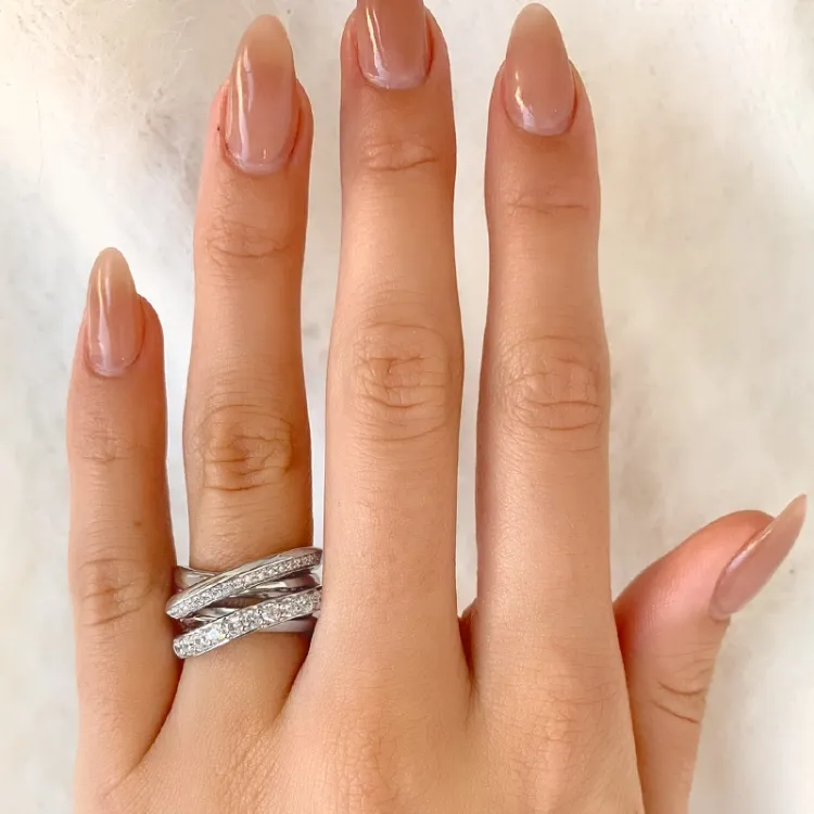Stor zirkon ring i rhodineret sølv