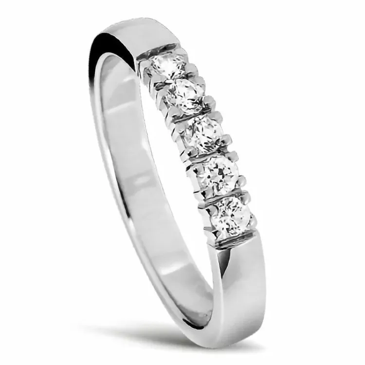 Elegant brillant vielsesring i 14 karat guld 0,05 ct