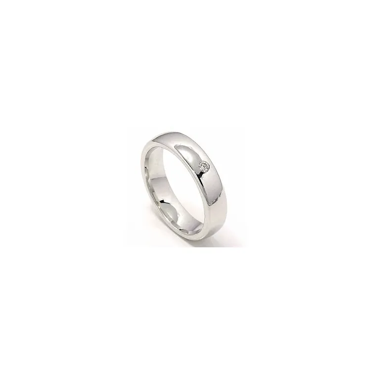 bred vielsesring i 14 karat hvidguld 0,05 ct