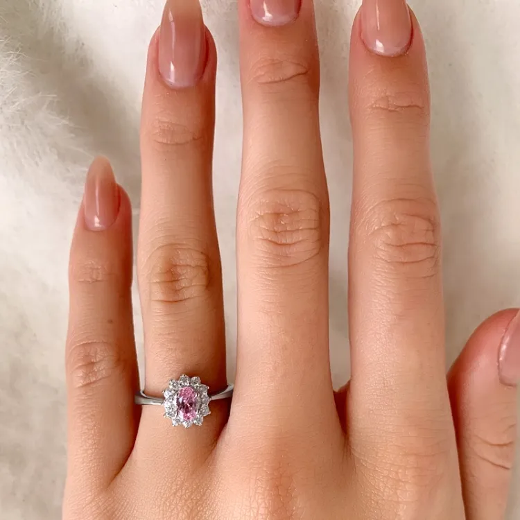Oval lyserød zirkon ring i sølv