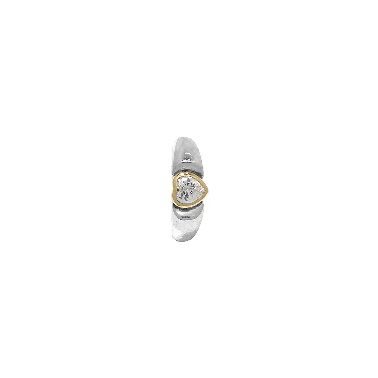 Hjerte ring i oxideret sterlingsølv med 8 karat guld