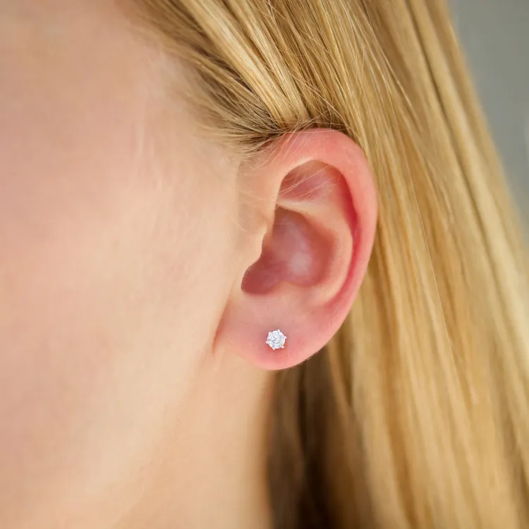 4 mm zirkon solitaireørestikker i sølv