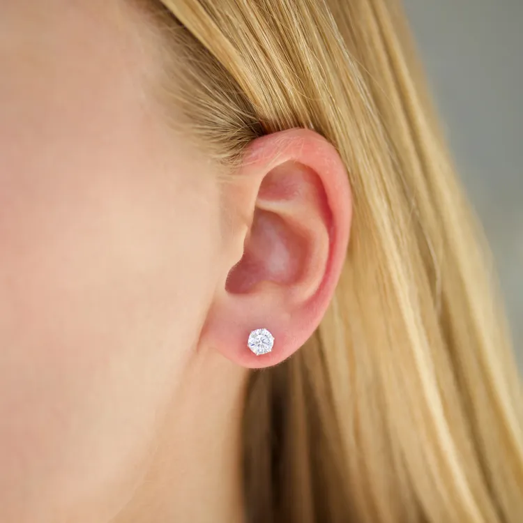 6 mm zirkon solitaireørestikker i sølv
