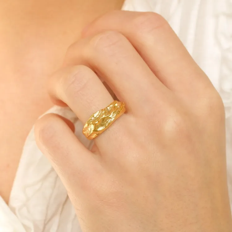 ring i forgyldt sølv - Lumé Etched