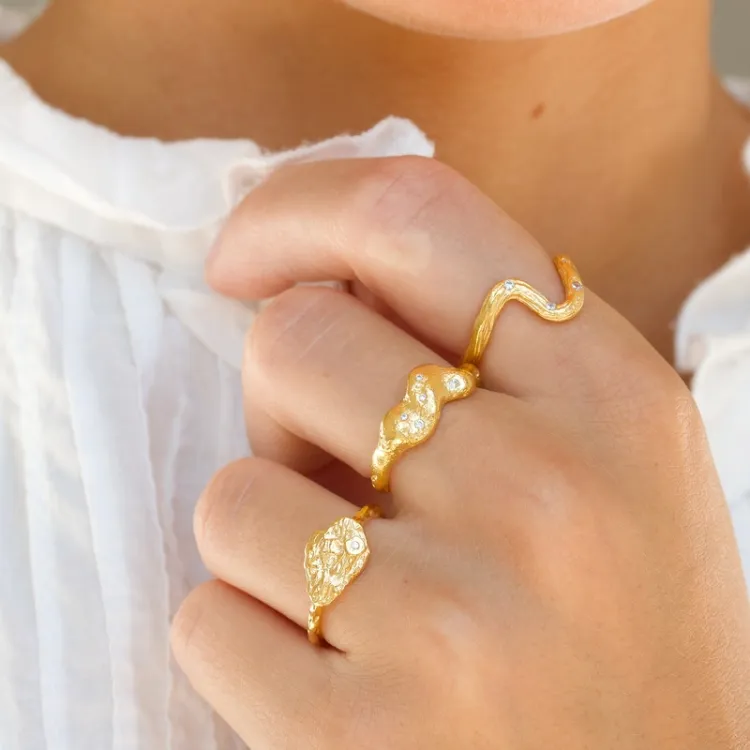 zirkon ring i forgyldt sølv - Lumé Etched