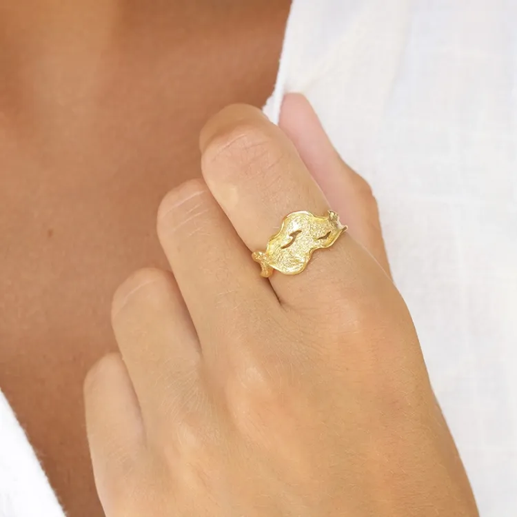 ring i forgyldt sølv - Lumé Etched
