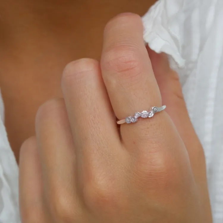 hvid zirkon ring i sølv - Bubbly Sparkle