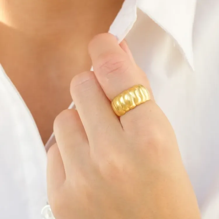 ring i forgyldt messing - Eliné