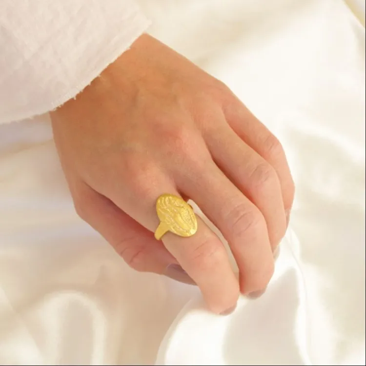 ring i forgyldt messing - Eliné