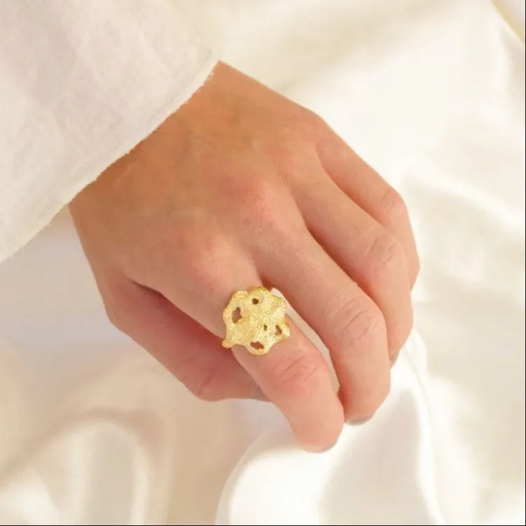 ring i forgyldt messing - Eliné