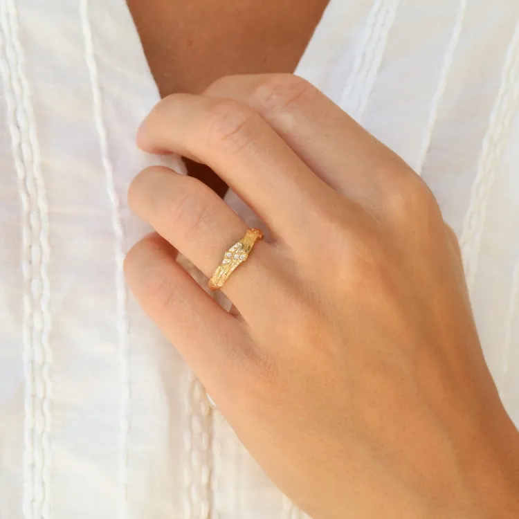 zirkon ring i forgyldt messing - Lumé Etched
