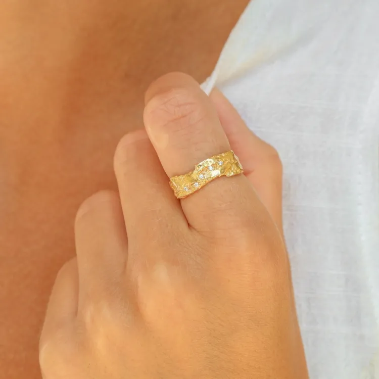 zirkon ring i forgyldt messing - Lumé Etched