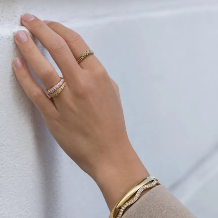grøn ring i forgyldt messing - Lumé Illume