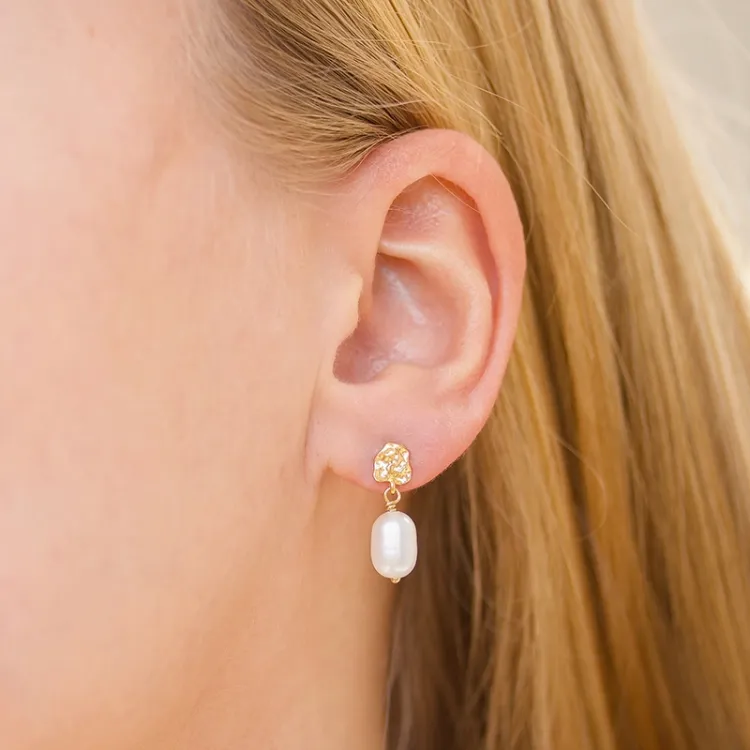 Enamel Poe Pearl perle øreringe i forgyldt sølv