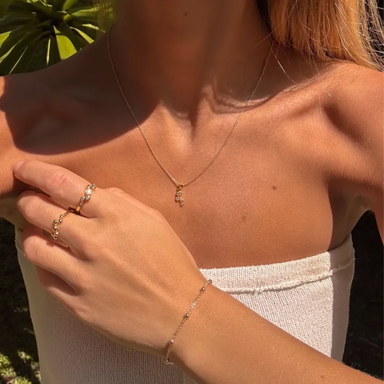 hvid zirkon ring i forgyldt sølv - Bubbly Sparkle