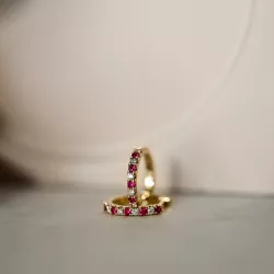 14 mm rubin creoler i 14 karat guld med rubin og diamant 