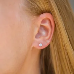 1/2 par 4 mm ørestikker i 9 karat guld med zirkon - Gold Collection