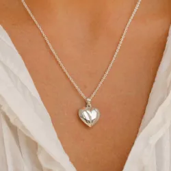 14,5 x 16 mm hjerte vedhæng i sølv - Amoré
