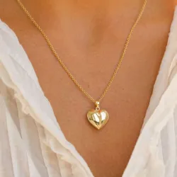 15 x 16 mm hjerte vedhæng i 8 karat guld - Amoré