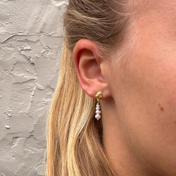 Hultquist Coralie white øreringe i forgyldt sølv