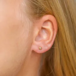 4 mm kugle ørestikker i 9 karat guld - Gold Collection