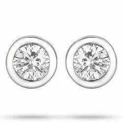 2 x 0,05 ct diamant solitaireørestikker i 14 karat hvidguld med diamant 