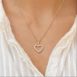 hjerte vedhæng i 14 karat guld 0,39 ct