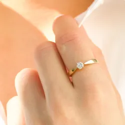 4,7 mm zirkon solitairering i 9 karat guld