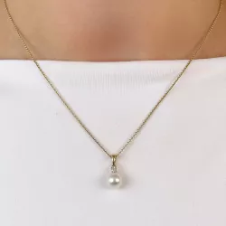 perle diamantvedhæng i 14 karat guld 0,05 ct