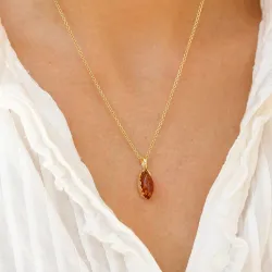 ovalt rav vedhæng i forgyldt sølv